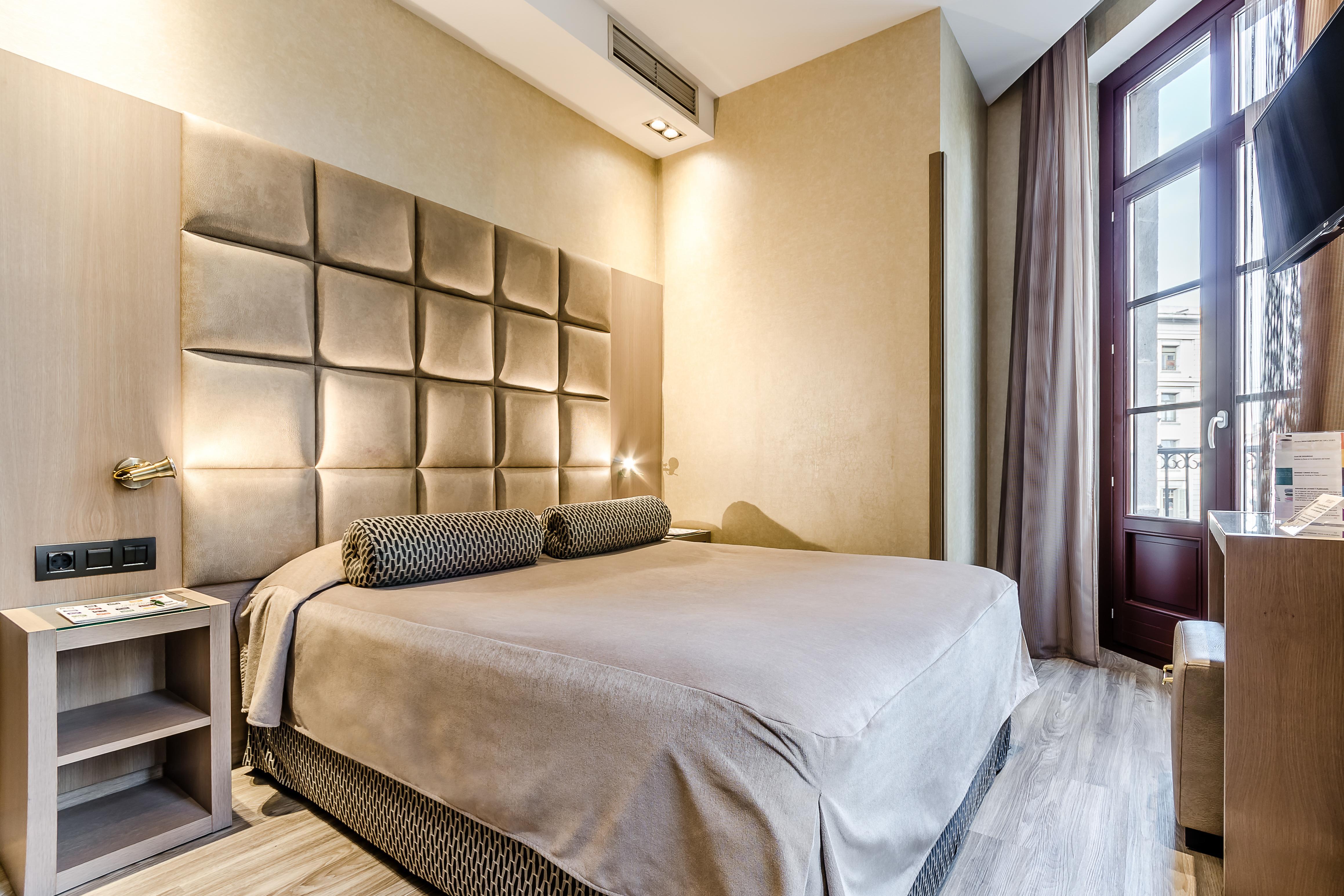 โฮเต็ล ซานต้า มาร์ทา Hotel บาร์เซโลนา ภายนอก รูปภาพ