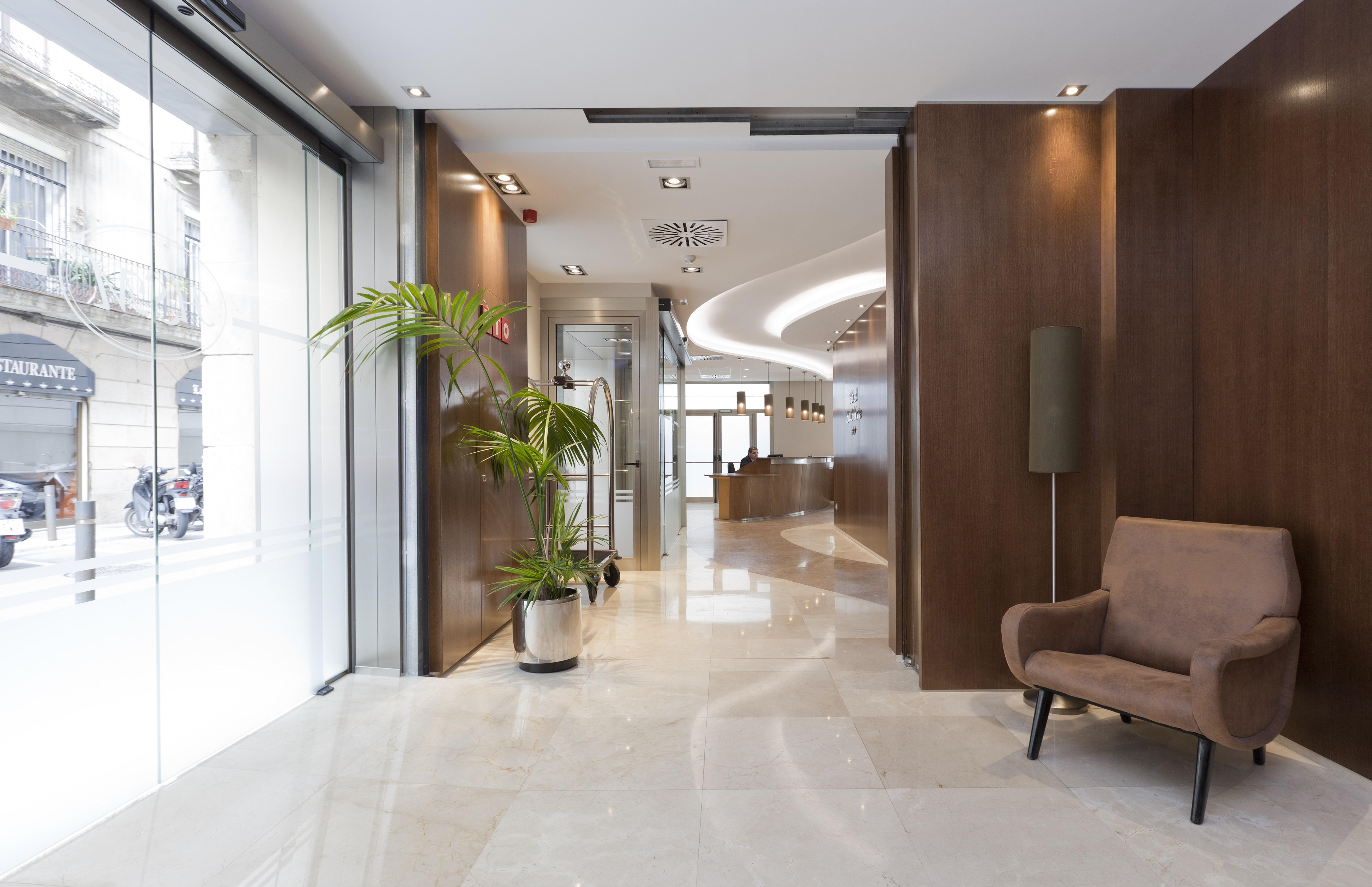 โฮเต็ล ซานต้า มาร์ทา Hotel บาร์เซโลนา ภายนอก รูปภาพ